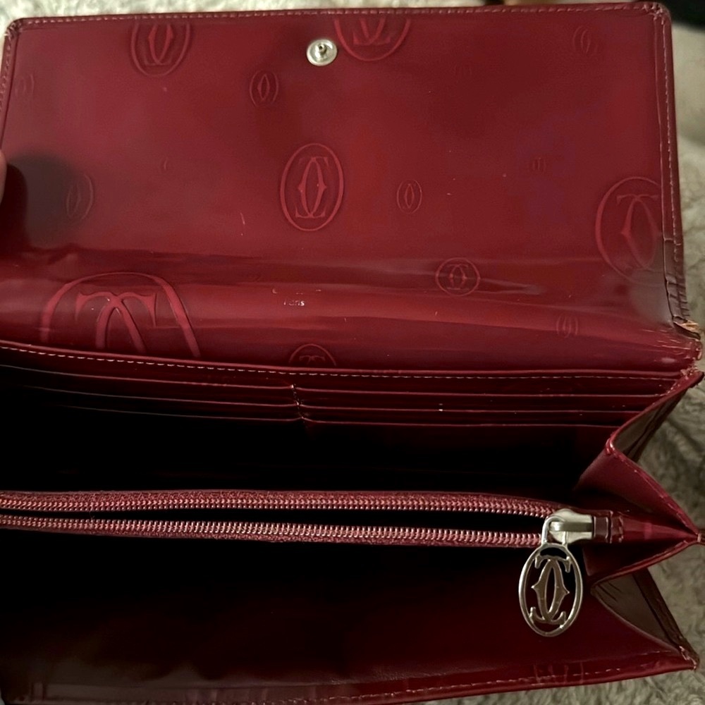Cartier Patent Leather Wallet. Please look at the photos as part of description - Picture 5 of 9